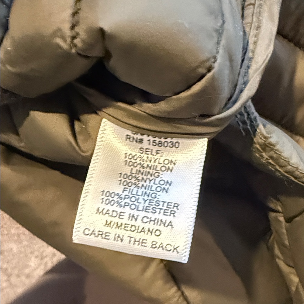 Love Tree Olive Puffer‎ Vest - Medium - Picture 10 of 10